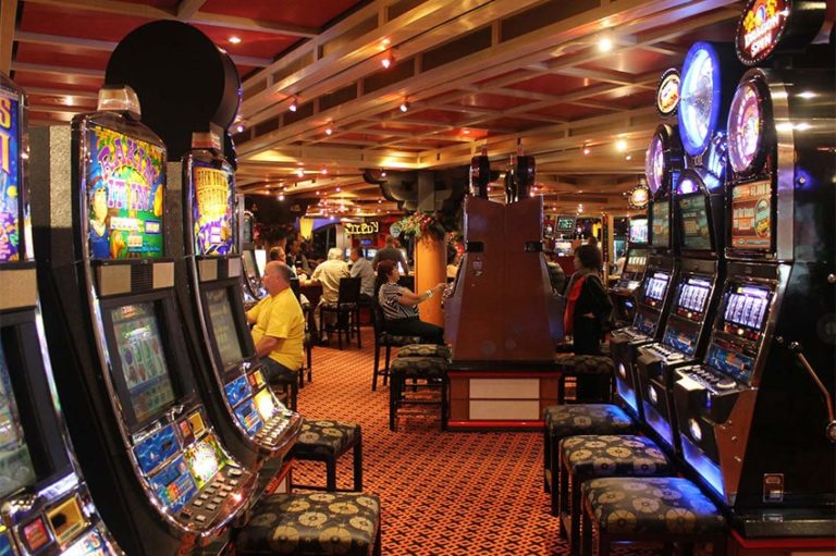 テキサス ホール デム ディーラー 配り 方 テキサス ホール デム ディーラー 配り 方